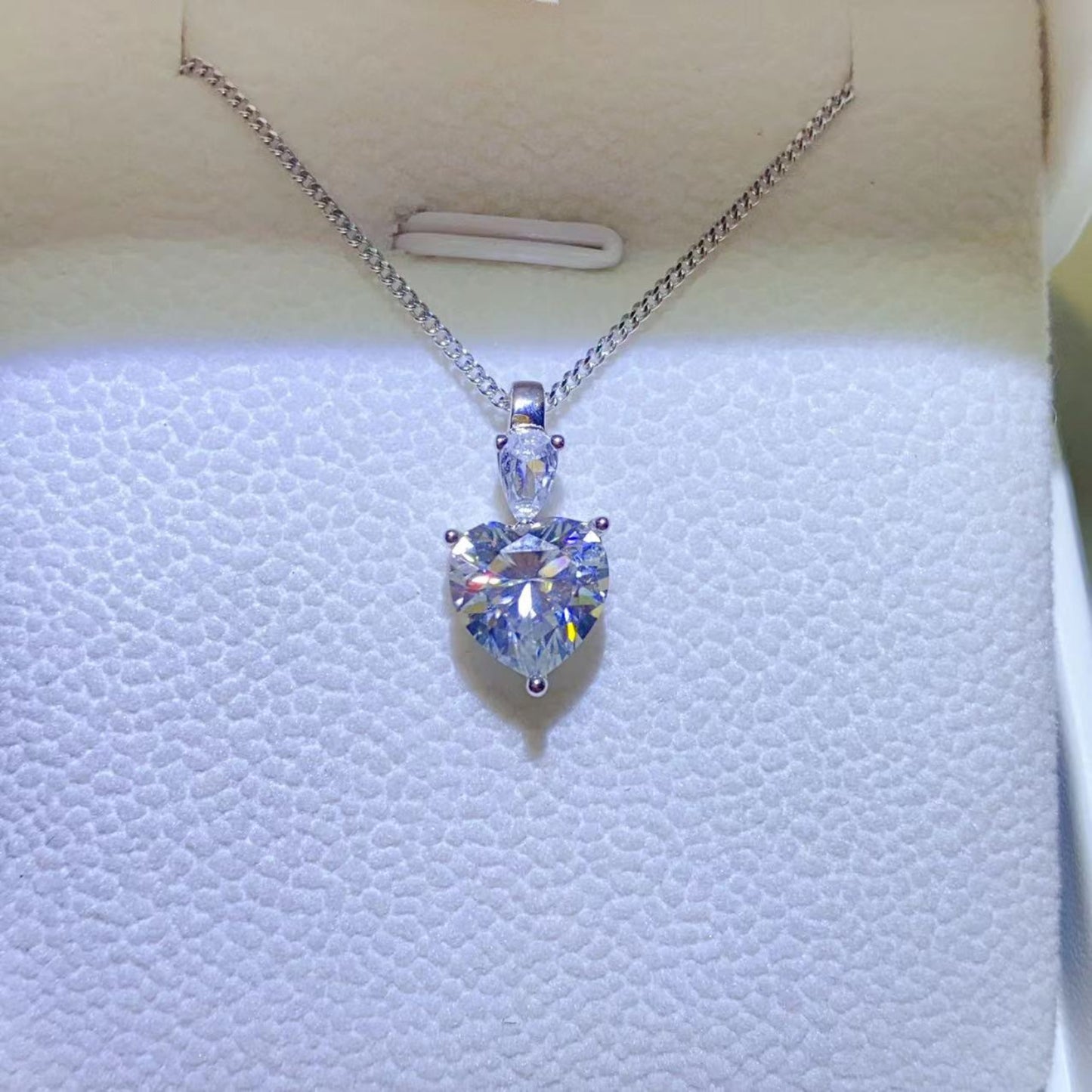 Elegant 2 Carat Moissanite Heart Pendant Necklace