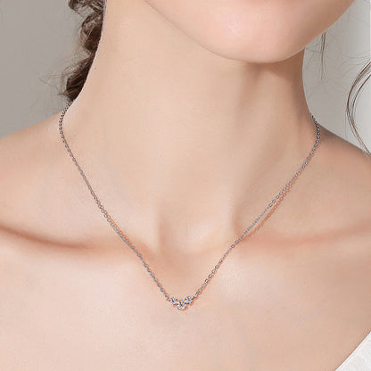 Minimalist Inlaid Moissanite Necklace