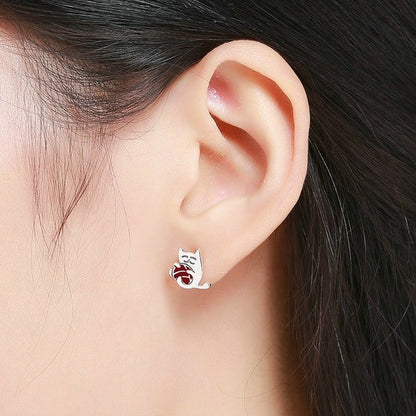 Cat with Yarn Ball 925 Sterling Silver Studs Earrings