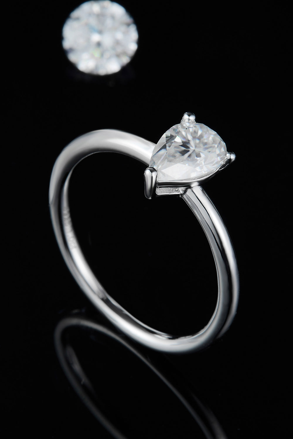 Classic 1 Carat Moissanite 925 Sterling Silver Solitaire Ring