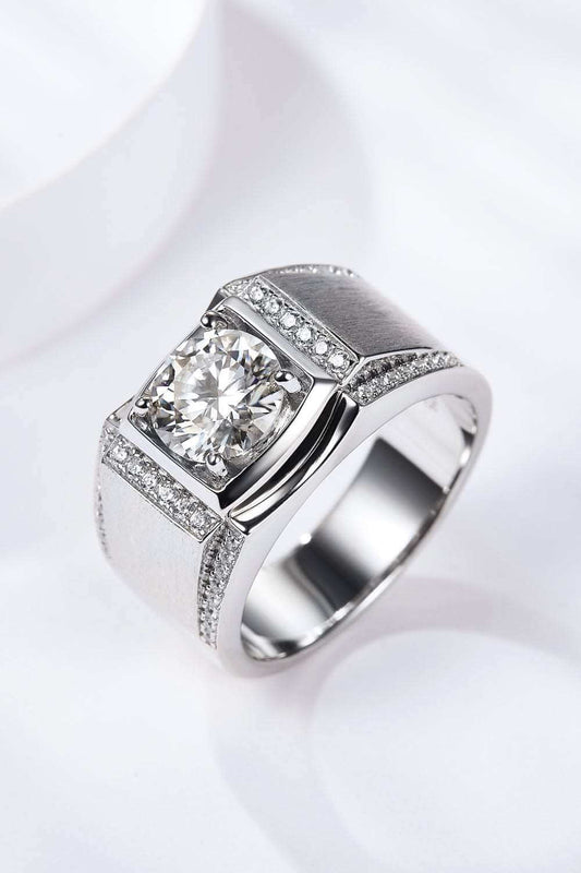 1 Carat Moissanite Ring