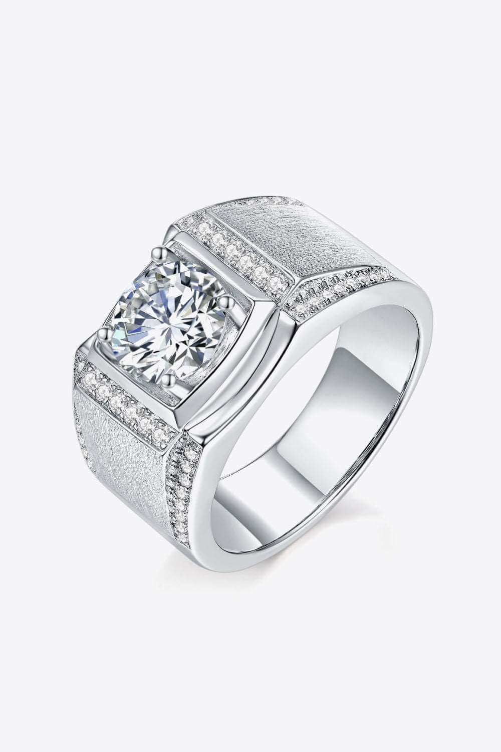 1 Carat Moissanite Ring